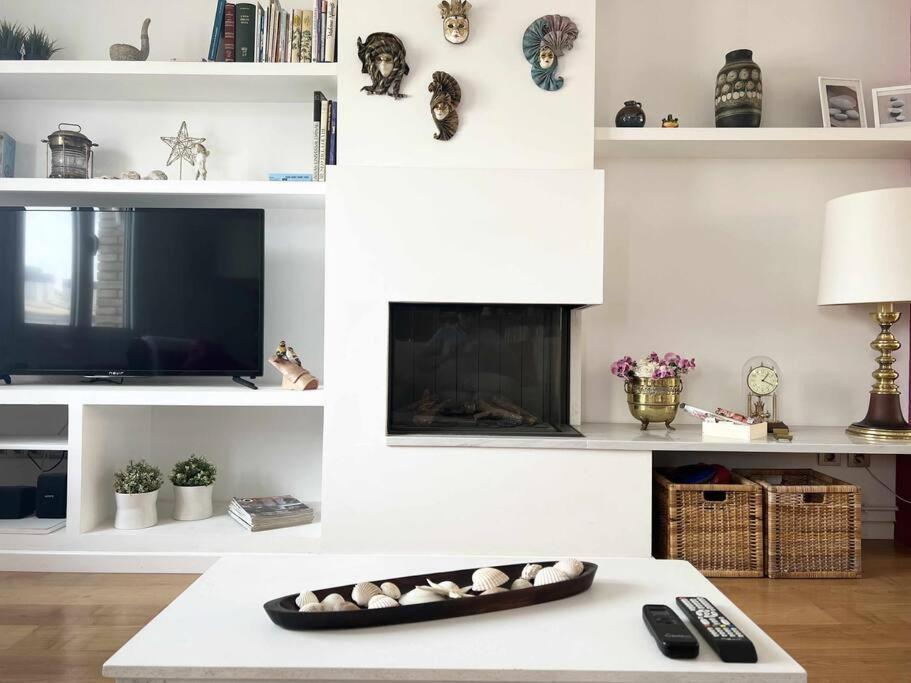 Moderno Y Amplio Apartamento En El Centro De Roses Exterior foto